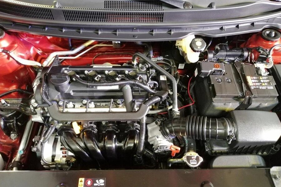 KIA Soluto MT