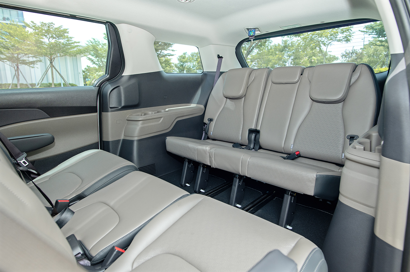 New KIA Carnival 2.2D Premium 7S