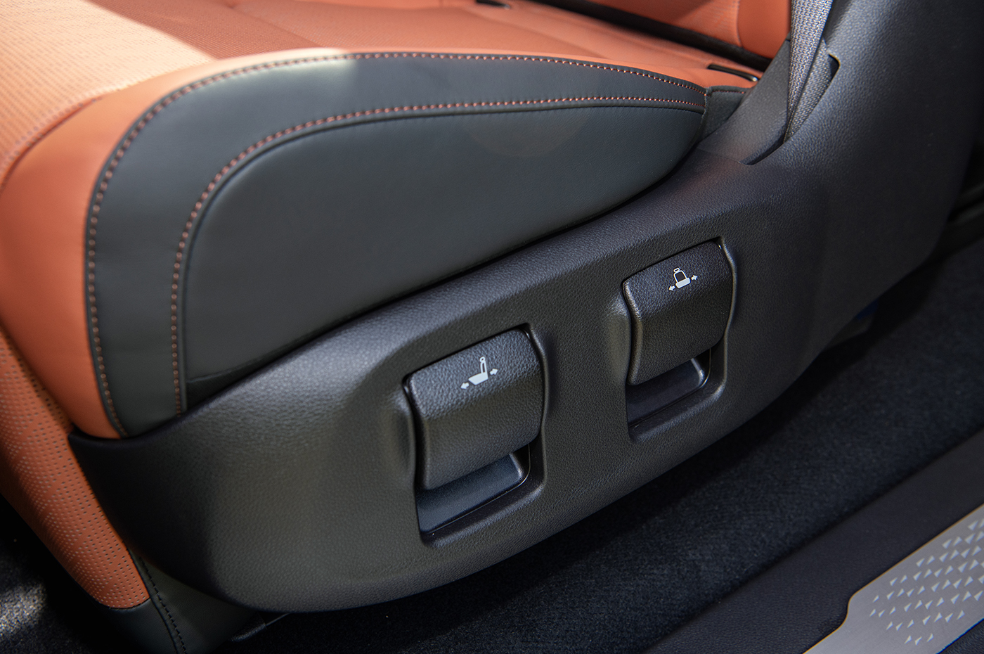 New KIA Carnival 2.2D Premium 7S