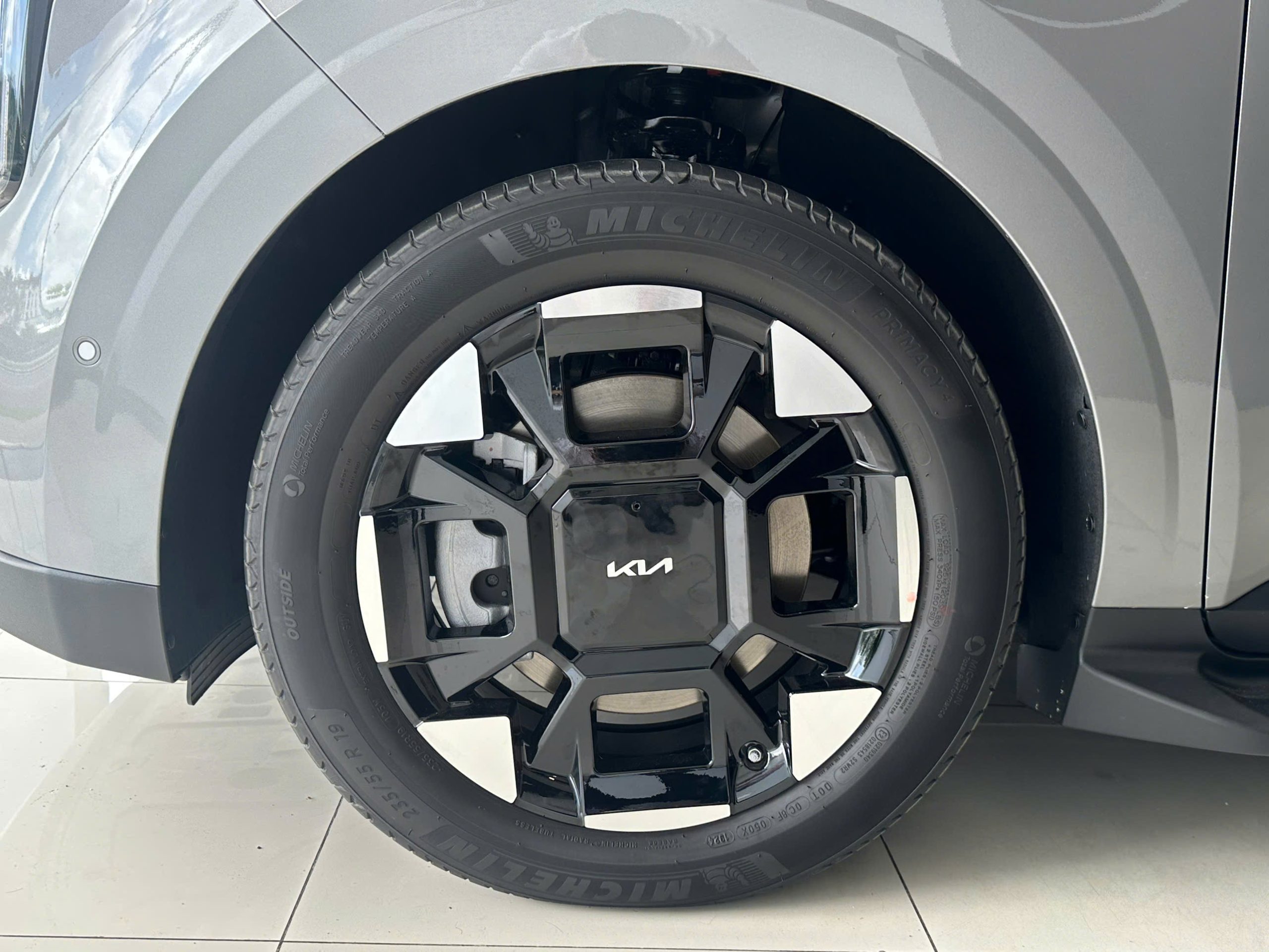 New KIA Carnival 2.2D Premium 7S